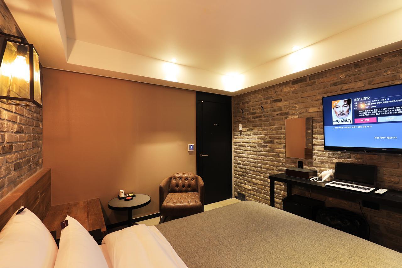 เรนโบว์ โฮเต็ล ยงซาน Hotel โซล ภายนอก รูปภาพ
